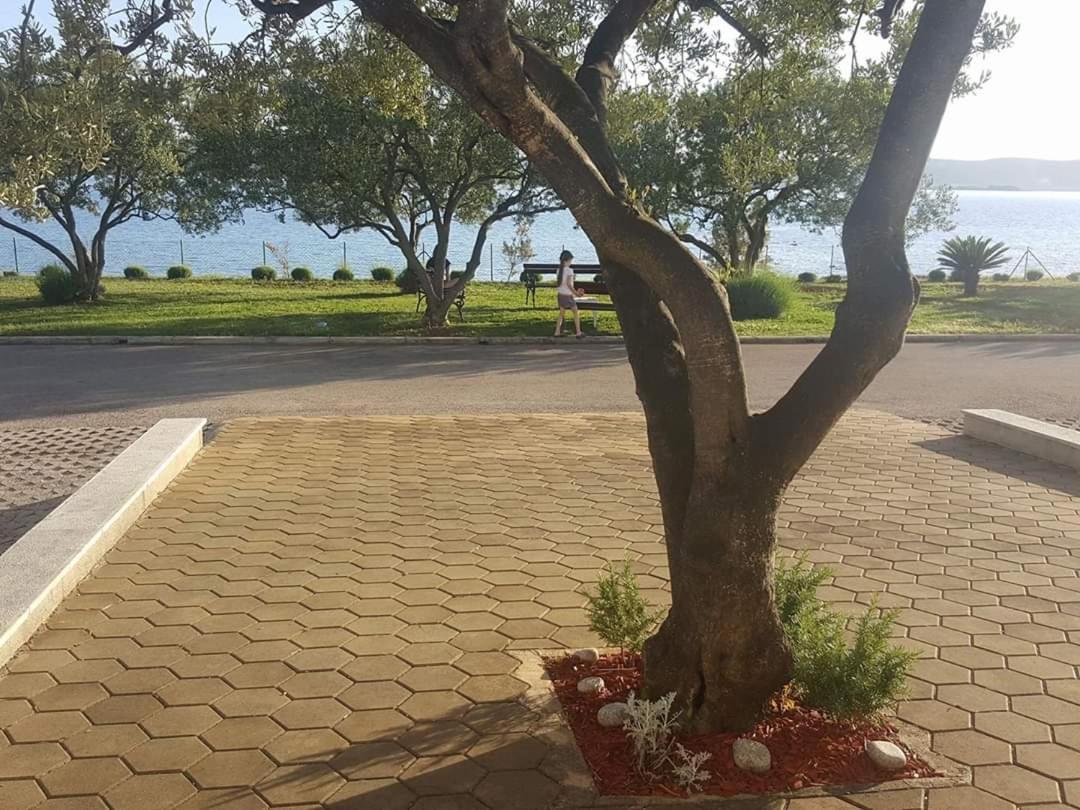 Maria'S Appartement Biograd Na Moru Buitenkant foto